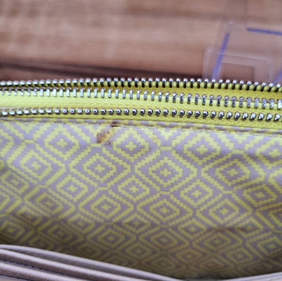 Stella & Dot Double Zip Yellow Cutout Clutch, Like New - Picture 6 of 6